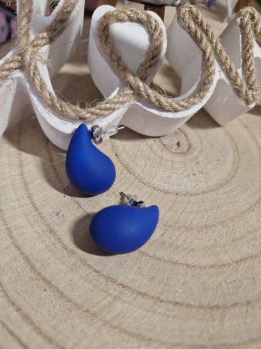 BOUCLES D'OREILLES