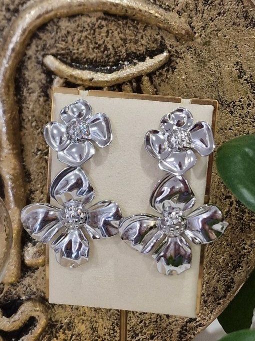 BOUCLES D'OREILLES