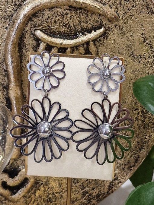 BOUCLES D'OREILLES