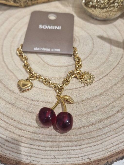 BRACELET