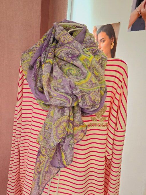 FOULARD