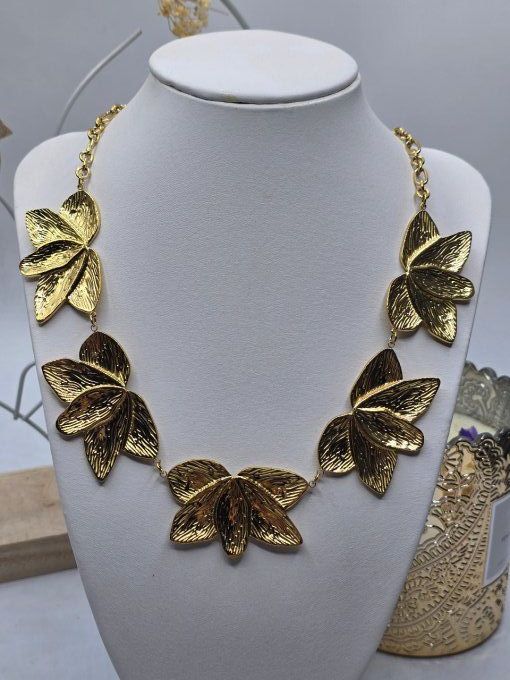 COLLIER FEUILLES