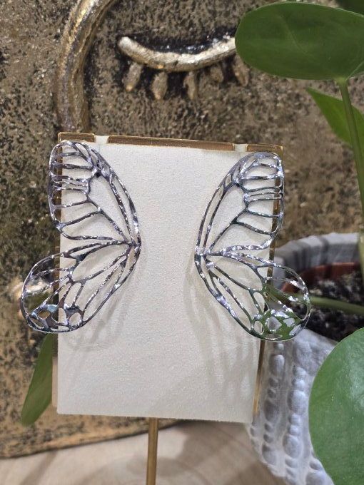 BOUCLES D'OREILLES