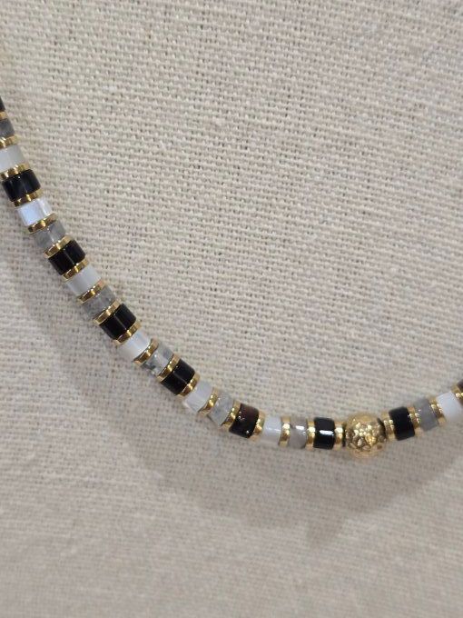 COLLIER