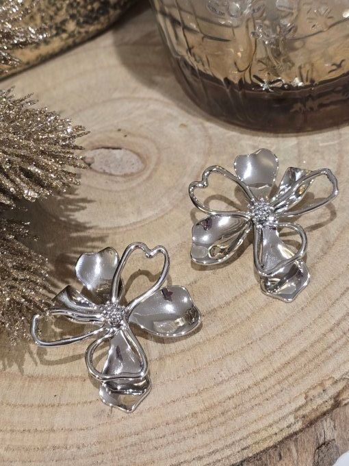 BOUCLES D'OREILLES