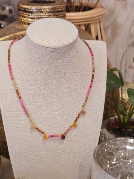 COLLIER