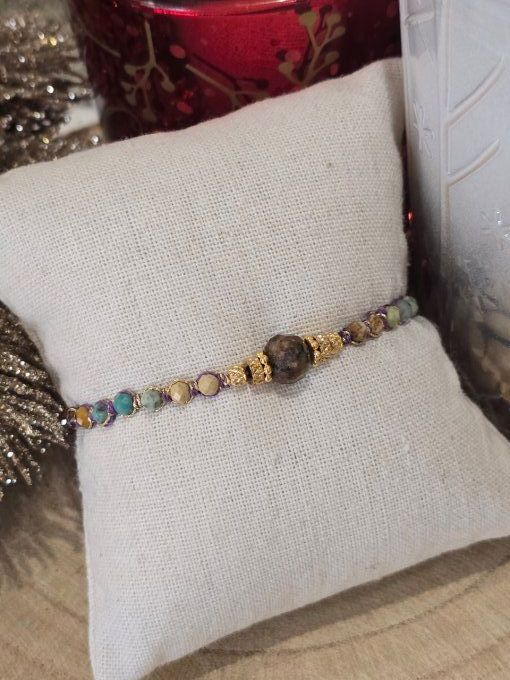 BRACELET