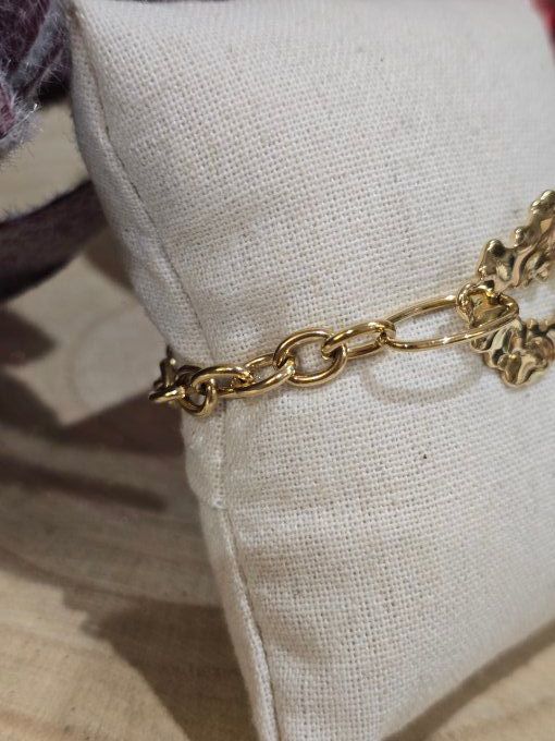 BRACELET