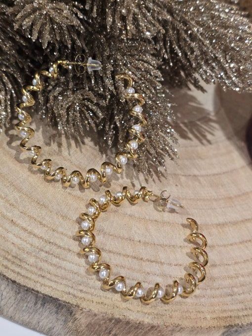 BOUCLES D'OREILLES