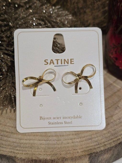 BOUCLES D'OREILLES